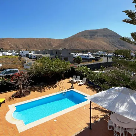 Comfortable Holiday In Yaiza With Swimming Pool Tatil Evi *