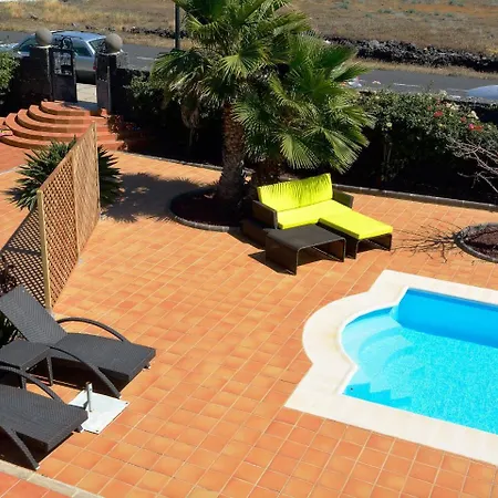 Tatil Evi Comfortable Holiday In Yaiza With Swimming Pool *