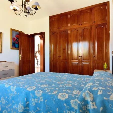 Tatil Evi Comfortable Holiday In Yaiza With Swimming Pool